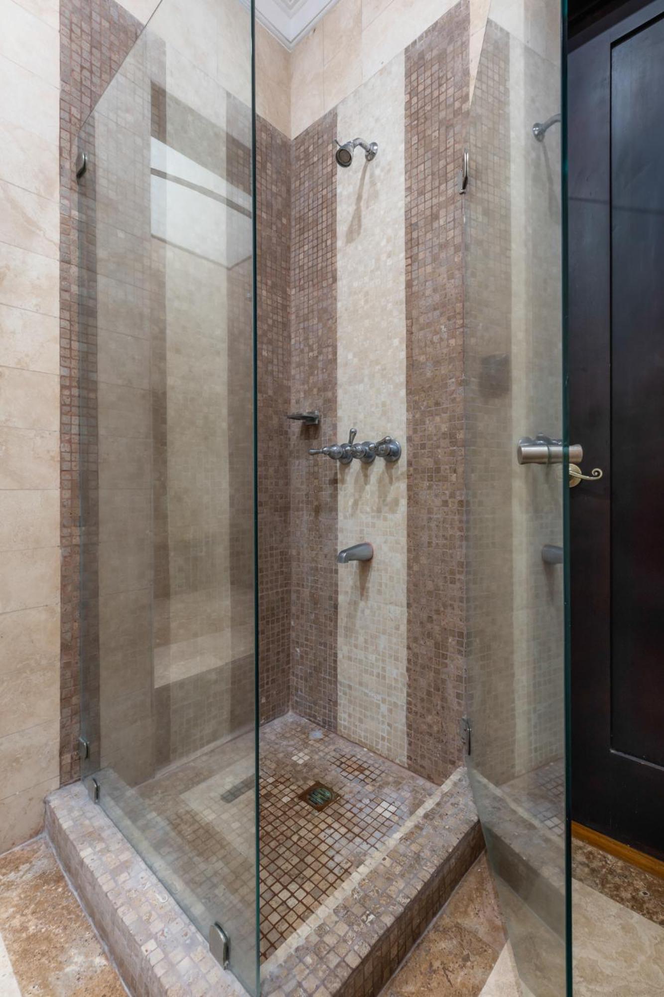 סן חוזה Hotel Majestad מראה חיצוני תמונה