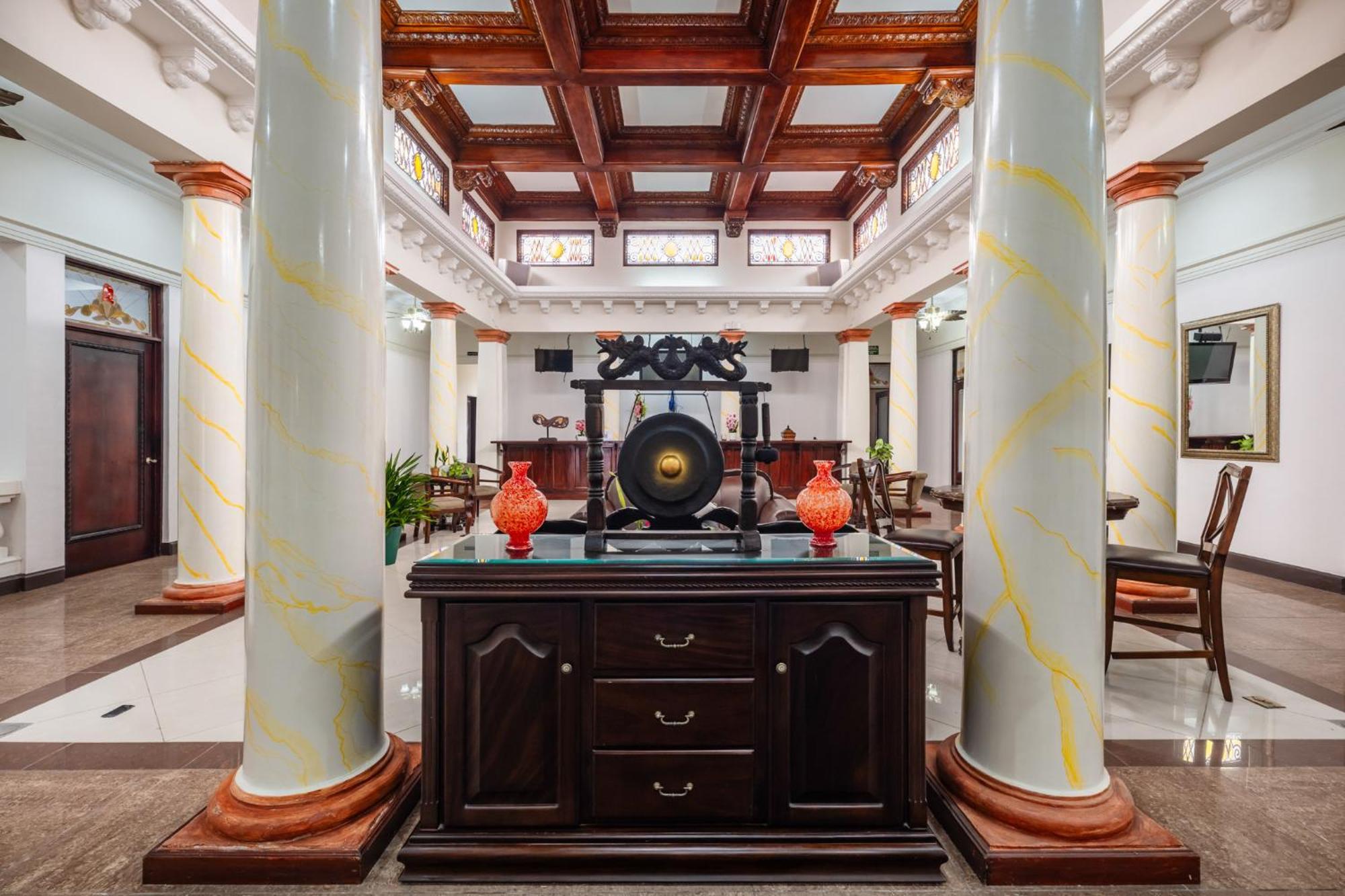 סן חוזה Hotel Majestad מראה חיצוני תמונה