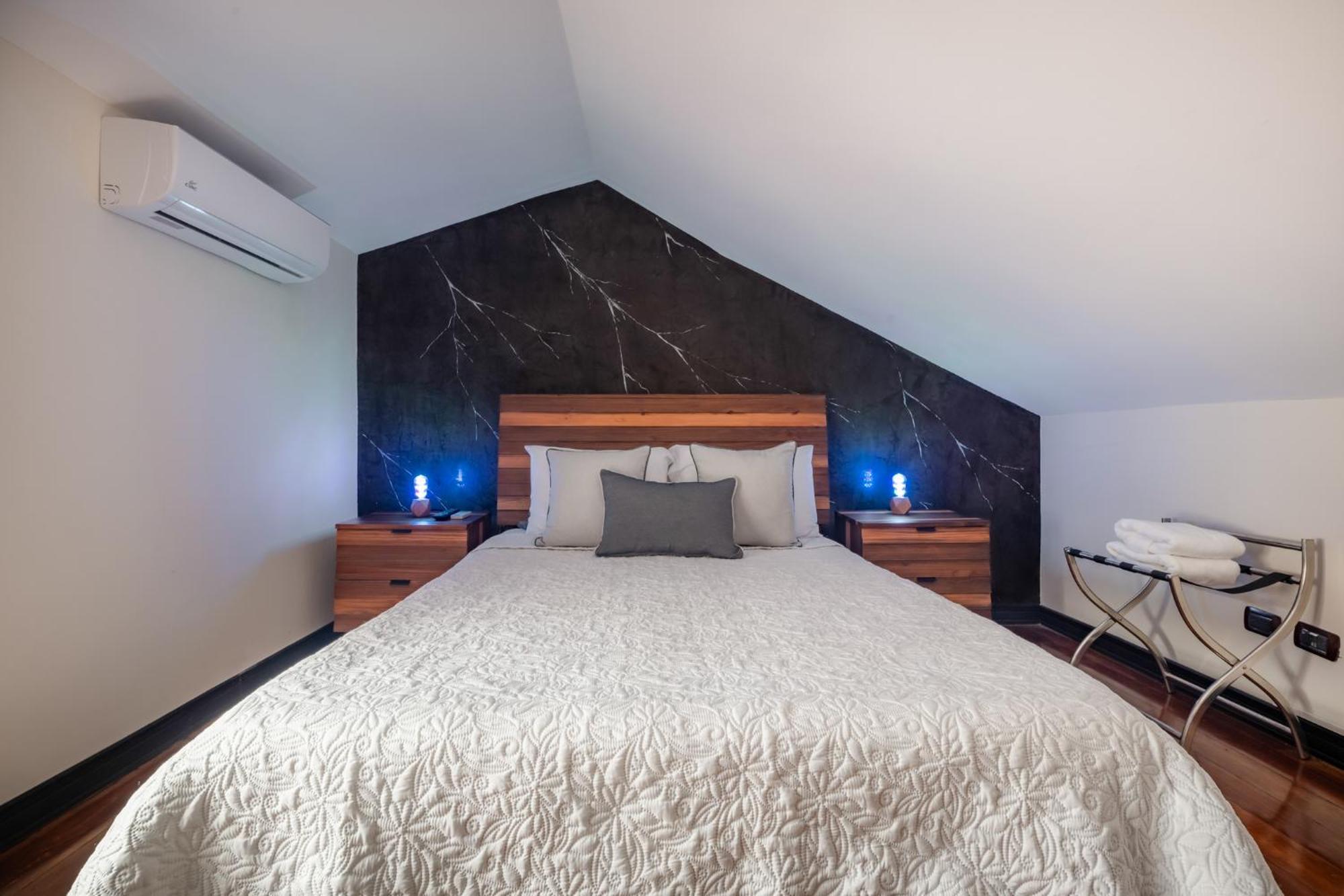 סן חוזה Hotel Majestad מראה חיצוני תמונה